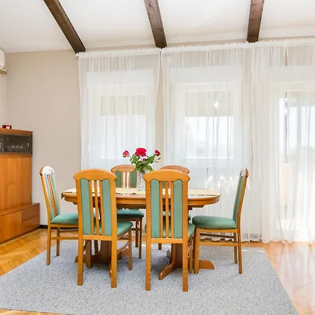 With A Parking Space Kastel Luksic, - 22469 Apartamento